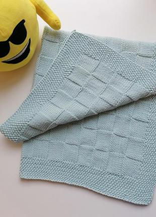 Вязаний детский плед