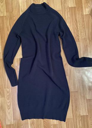 Сукня в’язана