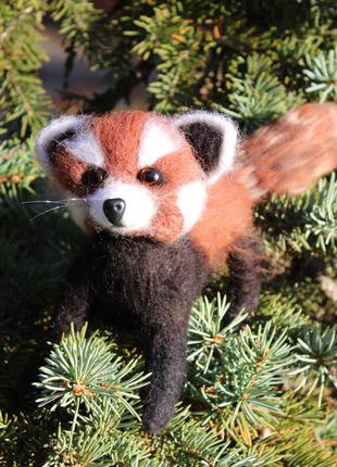 Красная панда игрушка хендмєйд валяная из шерсти интерьерная сувенир подарок коллекционная сухое валяние хендмэйд ручная работа3 фото