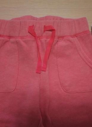 Розовые брюки oshkosh на 5 лет на рост 105-111 см