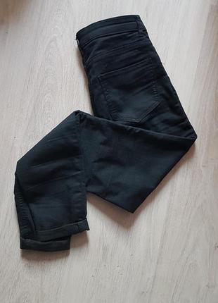 Базові чорні джинси скінні з високою талією h&m, zara next