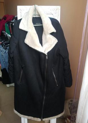 Чёрное пальто- пуховик