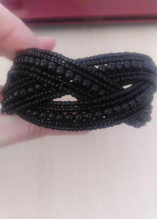 Браслет на руку з бісеру