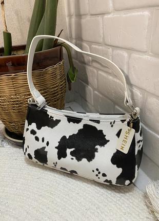 Сумочка в коров'ячий принт shein