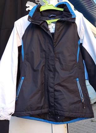 Женская лыжная куртка