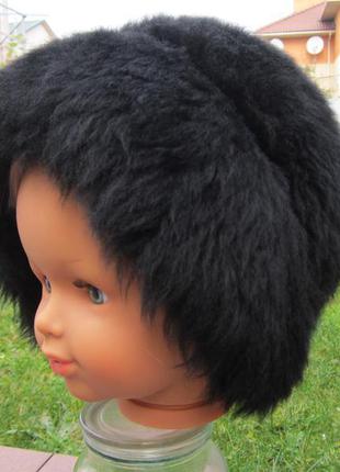 Хутряна шапка з тосканського ягняти (італія).