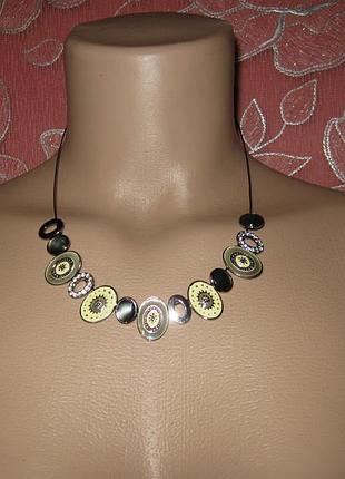 Великолепное колье с гелиотисом и эмалью от известного бренда armand thiery