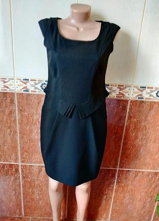 Сукня сарафан з баскою .