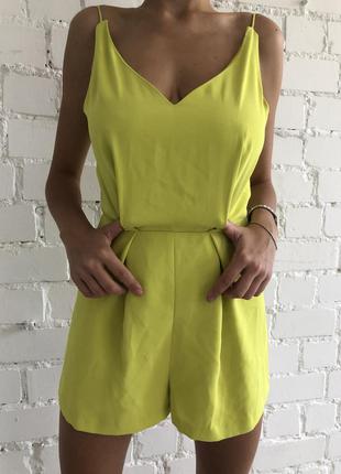 Комбинезон с красивой спинкой topshop