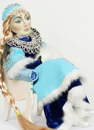 Авторская кукла ручной работы в единственном экземпляре «снежная королева на троне6 фото