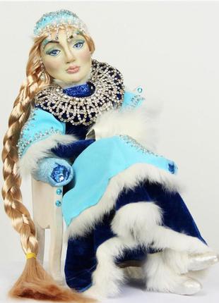 Авторская кукла ручной работы в единственном экземпляре «снежная королева на троне4 фото
