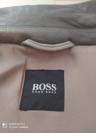 Чоловіча шкіряна куртка hugo boss оригінал розмір вказаний 54, але маломерит. підійде на 50-52.6 фото