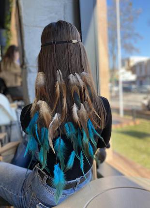 Бохо повязка с перьями на голову