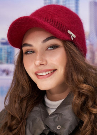 Женская теплая бейсболка бордовая "долорес"