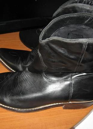 Круті демісезонні черевики з натуральної шкіри