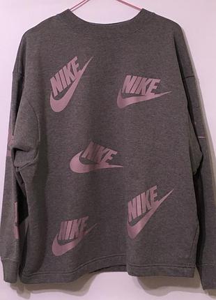 Толстовка nike оригинал в отличном состоянии, размер м