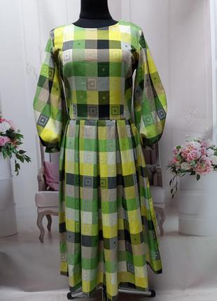 Красивое платье,шикарного качества