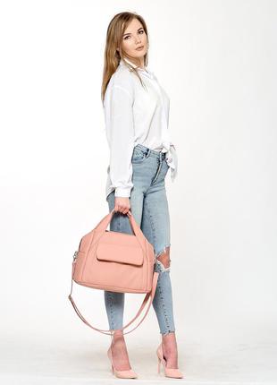 Стильная и вместительная розовая сумка для спорта для активных девушек4 фото