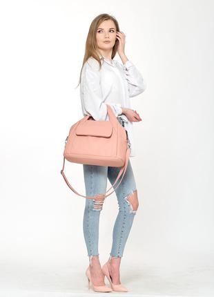 Стильная и вместительная розовая сумка для спорта для активных девушек10 фото