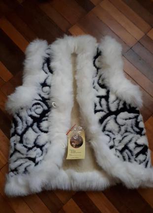 Меховая жилетка на овчине