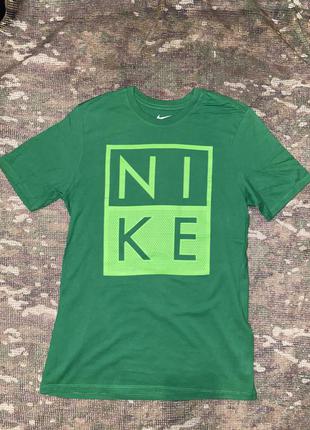 Футболка nike tee, оригінал, розмір м
