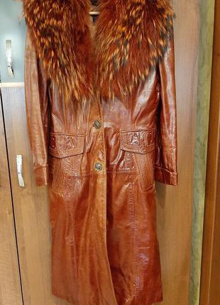 Пальто кожаное