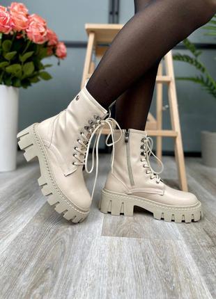 Leather nude boots low beige zip laces черевики ботинки