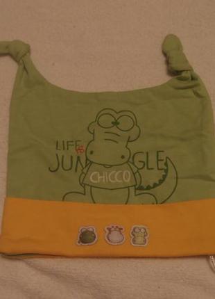 Новая шапка 42 размер  chicco