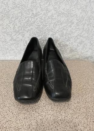 Туфлі мокасини жіночі чорні шкіряні 38р 150