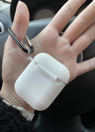 Чехол с карабином air pods 1,2 8