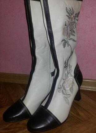 Нові демісезонні чоботи