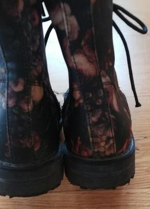 Толстые ботинки цветочный принт в стиле dr. martens3 фото