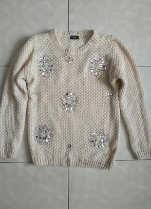 Вязаний светр з камнями