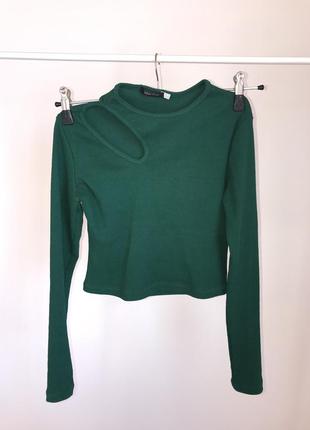 Кофта з вирізом