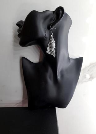 Сережки камені