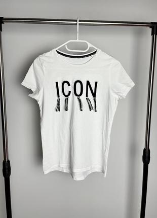 Белая футболка icon