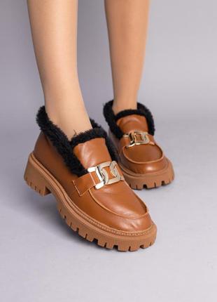 Кожаные зимние женские лоферы рыжего цвета