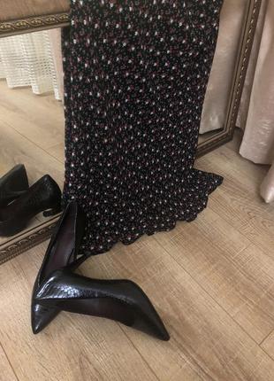 Сідниця/спідниця