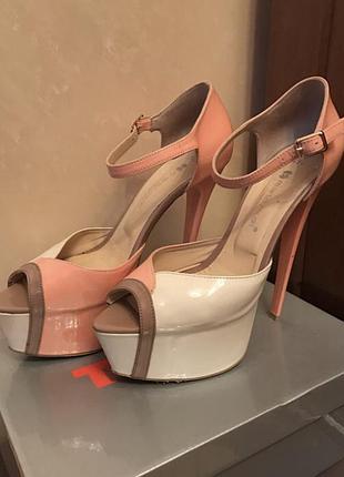 Женские туфли mario muzi