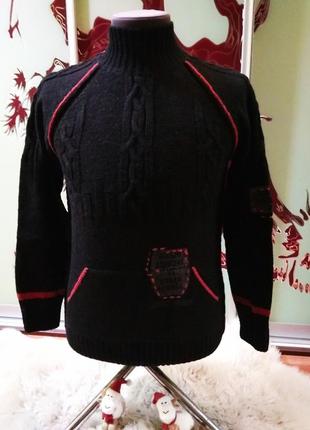 Чудовий теплий светр serriano