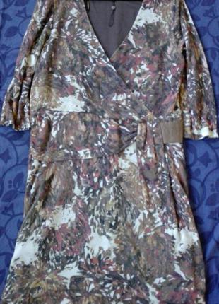 Очень красивое платье, размер 50