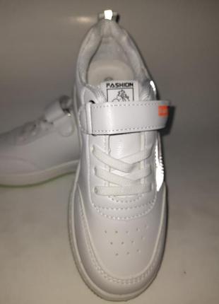 Кросівки унісекс 4