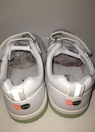 Кросівки унісекс 3