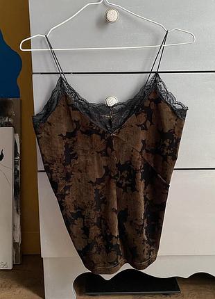 Топ бархатный с рюшками