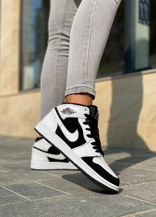 Кроссовки женские найк nike air jordan retro 1