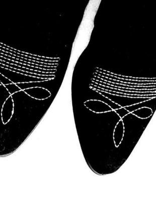 Черевики /ботильйони з бряжками