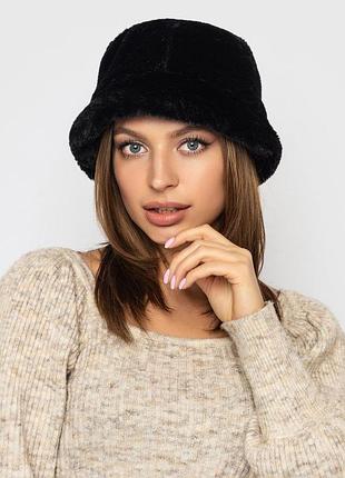 Панама из эко меха черного цвета (гладкая)