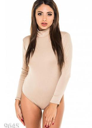 Бежеве боді з високим горлом і довгими рукавами