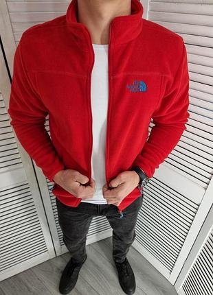 Стильна та тепла кофта тнф