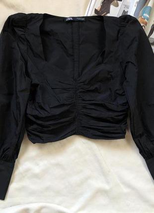 Шикарная черная блуза  с объемными рукавами zara1 фото